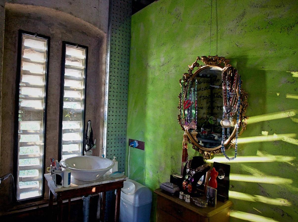 Loft Dellartista. Eclettico, Originale, Unico Apartman Ceresara Kültér fotó
